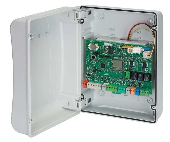 Steuerung E124S im Gehäuse